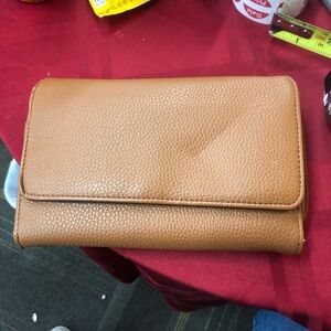 Chic Tan Leather Women's Wallet